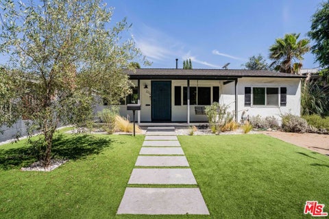 Photo of 6514 Coldwater Canyon Avenue, Los Angeles, CA 91606 (MLS # 26876045)