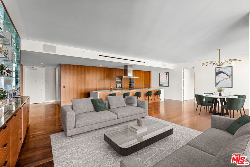 Photo of 6250 Hollywood Boulevard #14D, Los Angeles, CA 90028 (MLS # 25597097)