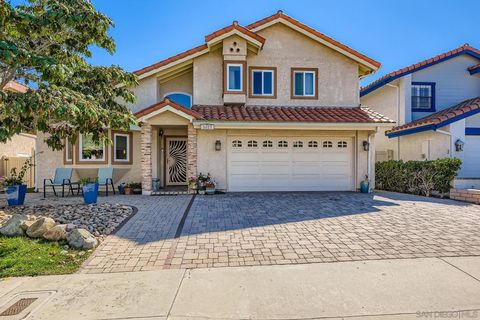 Photo of 5021 Via Cinta, San Diego, CA 92122 (MLS # 250042027SD)