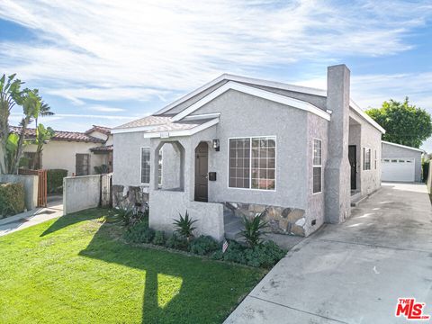 Photo of 4116 W 59th Street, Los Angeles, CA 90043 (MLS # 26661389)