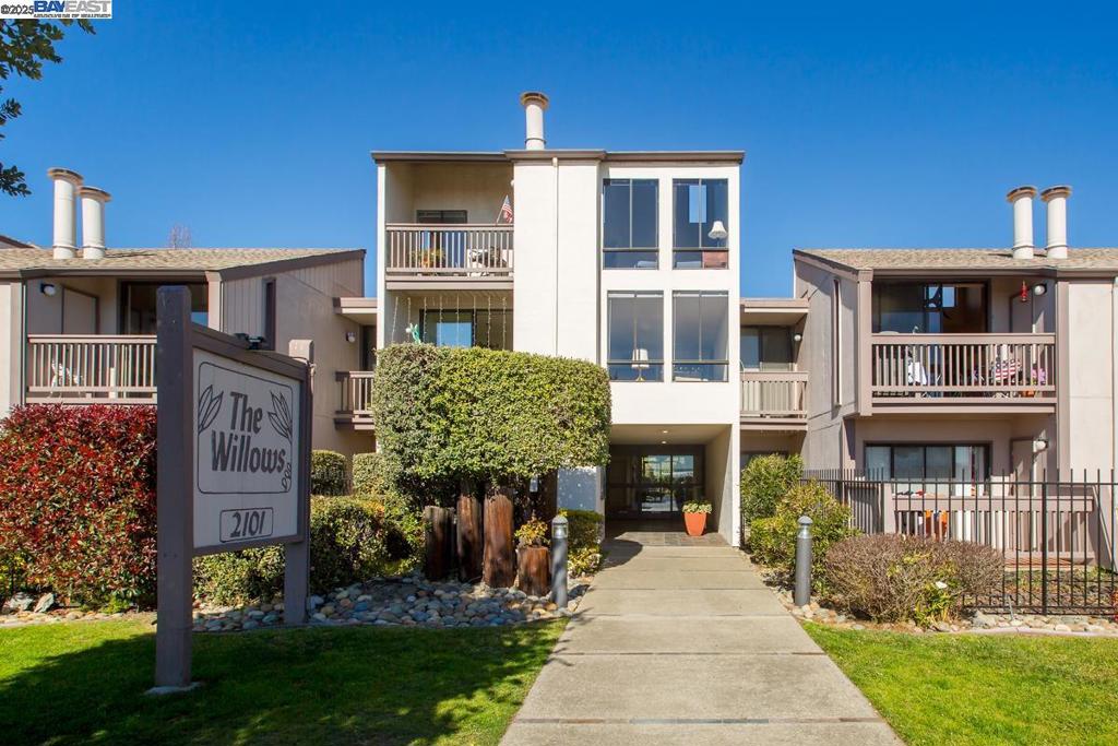 THE WILLOWS - Residential
