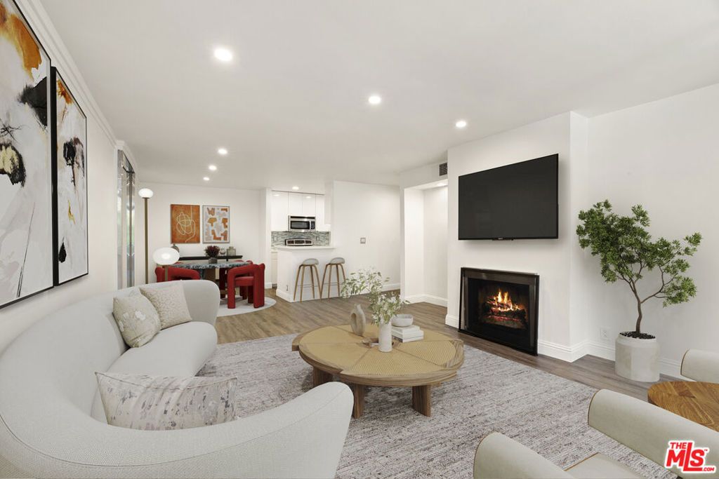 Photo of 8535 W West Knoll Drive #208, West Hollywood, CA 90069 (MLS # 25561871)
