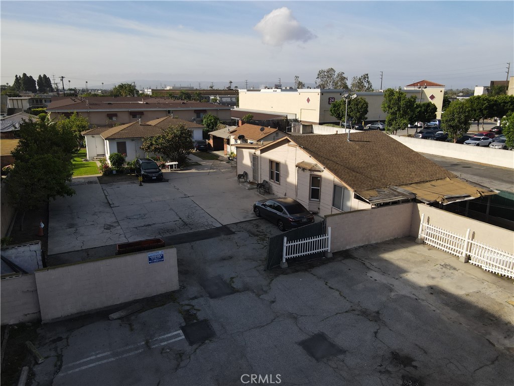 1716 W Redondo Beach