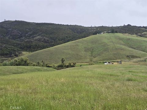 Photo of 9460 Rocky Creek RD, Lower Lake, CA 95457 (MLS # LC26104401)