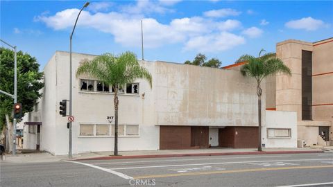 317 S La Brea Inglewood CA 90301