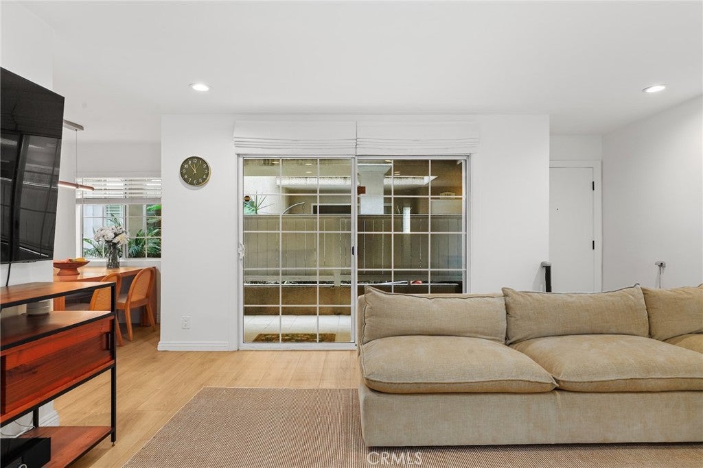 1228 14th Street 103, Santa Monica CA 90404