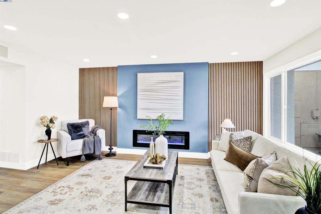 4166 Peregrine Way