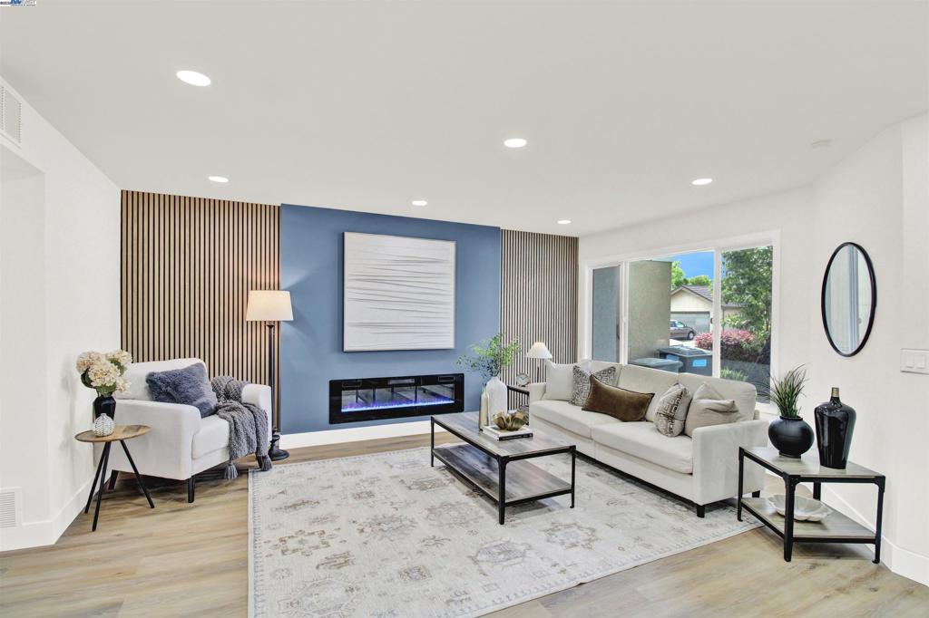 4166 Peregrine Way