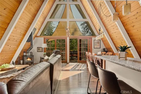 215 Chippewa Lane, Lake Arrowhead, CA 92352 - #: IG25145354