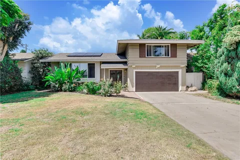 13791 Pasadena St, Santa Ana, CA 92705 - MLS#: OC26089693