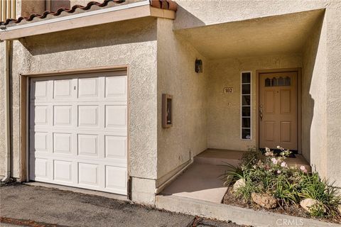 Photo of 5799 Freebird Lane #102, Oak Park, CA 91377 (MLS # SR26068896)