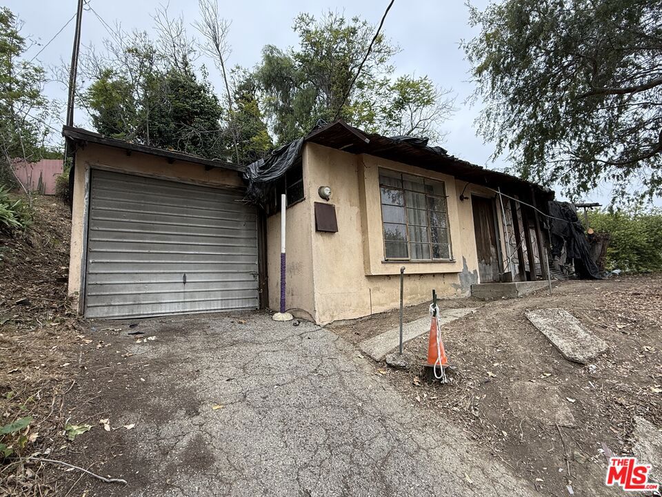 2501 Florentina Avenue