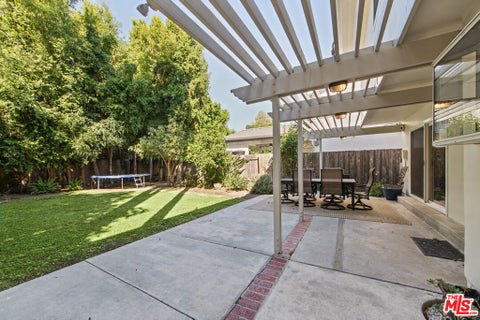 Tiny photo for 4529 Cedros Avenue, Sherman Oaks, CA 91403 (MLS # 26102970)