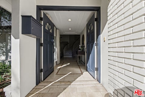 Tiny photo for 4529 Cedros Avenue, Sherman Oaks, CA 91403 (MLS # 26102970)