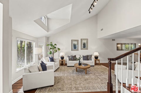 Tiny photo for 4529 Cedros Avenue, Sherman Oaks, CA 91403 (MLS # 26102970)