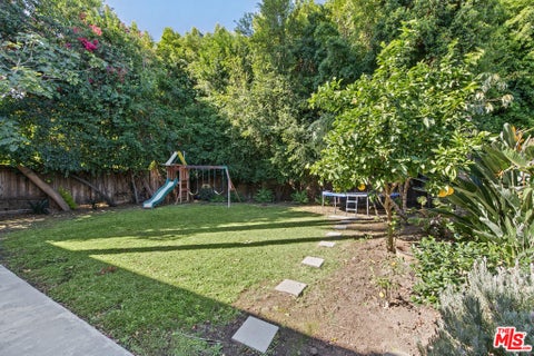 Tiny photo for 4529 Cedros Avenue, Sherman Oaks, CA 91403 (MLS # 26102970)