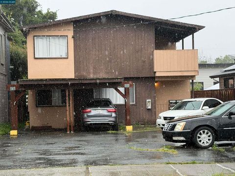 Photo of 2116 8Th St ST, Berkeley, CA 94710 (MLS # 41134297)