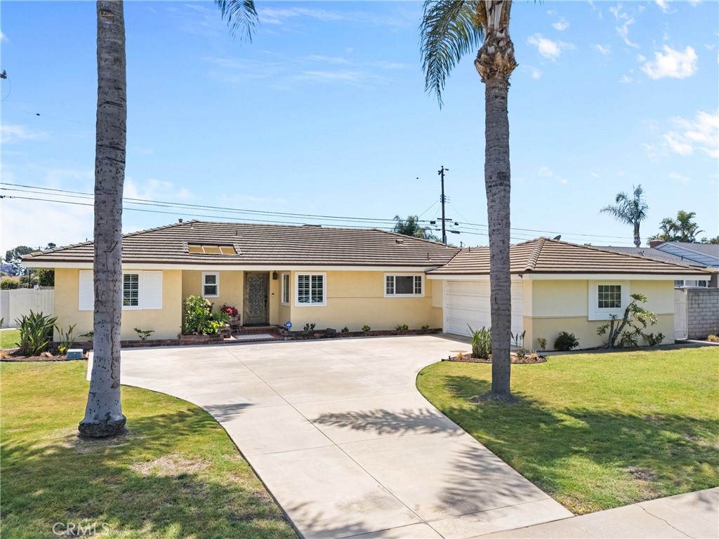 17652 Fiesta Way