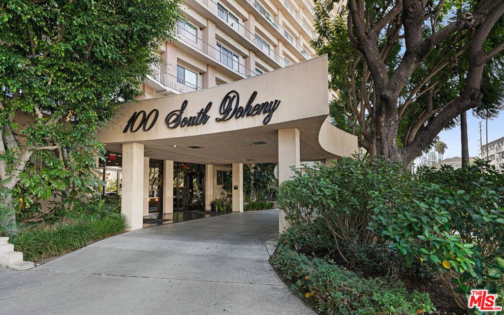 Photo of 100 S Doheny Drive #PH 1, Los Angeles, CA 90048 (MLS # 25531217)