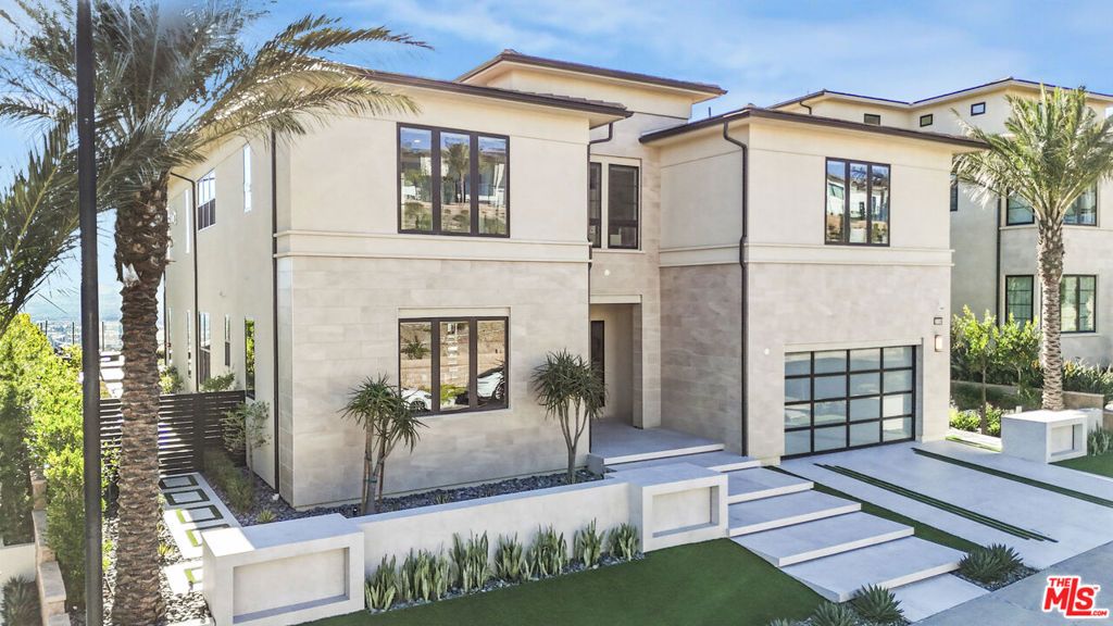 Photo of 20306 W Willoughby Lane, Porter Ranch, CA 91326 (MLS # 26653831)