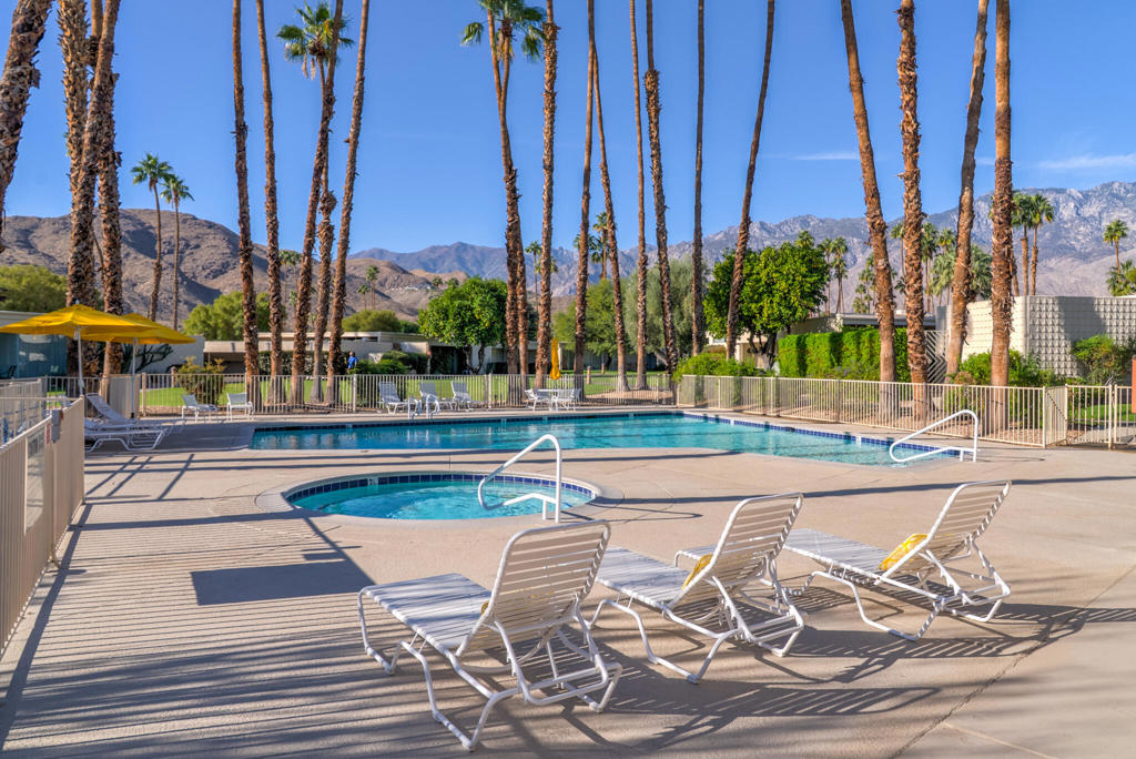 Seven Lakes C.C. - Residential