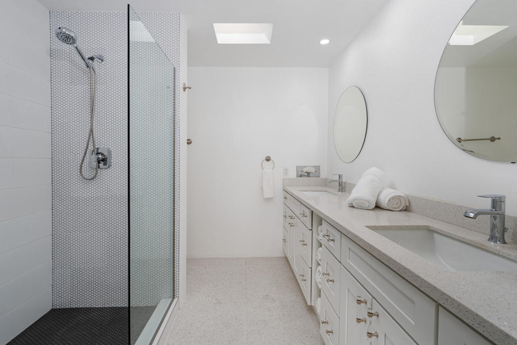 Seven Lakes C.C. - Residential