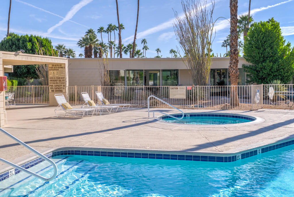 Seven Lakes C.C. - Residential