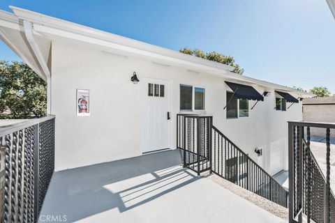 Photo of 555 N Olive Street #B, Orange, CA 92867 (MLS # PW26085235)