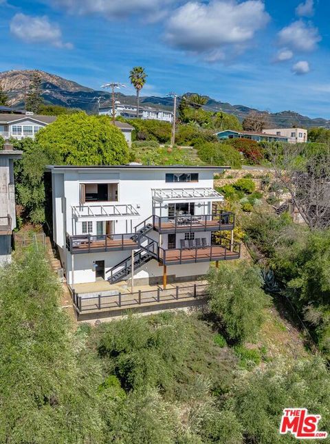 Tiny photo for 2919 Kenmore Place, Santa Barbara, CA 93105 (MLS # 26660319)