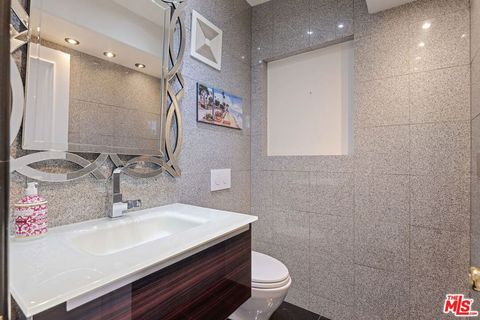 Tiny photo for 2919 Kenmore Place, Santa Barbara, CA 93105 (MLS # 26660319)