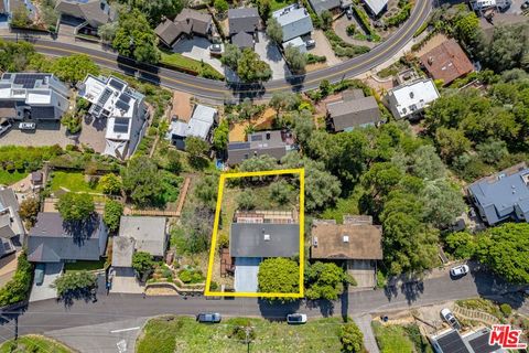 Tiny photo for 2919 Kenmore Place, Santa Barbara, CA 93105 (MLS # 26660319)