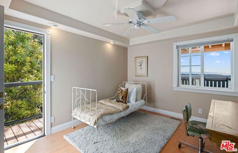 Tiny photo for 2919 Kenmore Place, Santa Barbara, CA 93105 (MLS # 26660319)