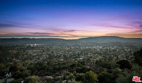 Tiny photo for 2919 Kenmore Place, Santa Barbara, CA 93105 (MLS # 26660319)