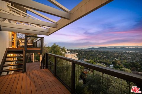 Tiny photo for 2919 Kenmore Place, Santa Barbara, CA 93105 (MLS # 26660319)