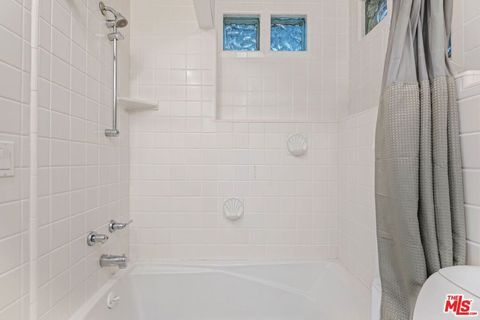 Tiny photo for 2919 Kenmore Place, Santa Barbara, CA 93105 (MLS # 26660319)