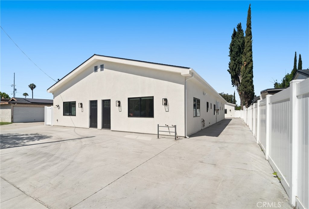 6827 Ranchito Avenue