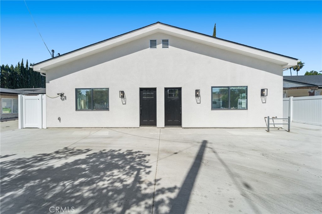 6827 Ranchito Avenue