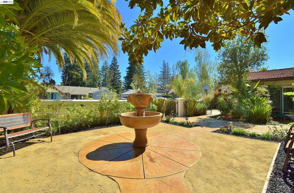 1626 Harlan Dr