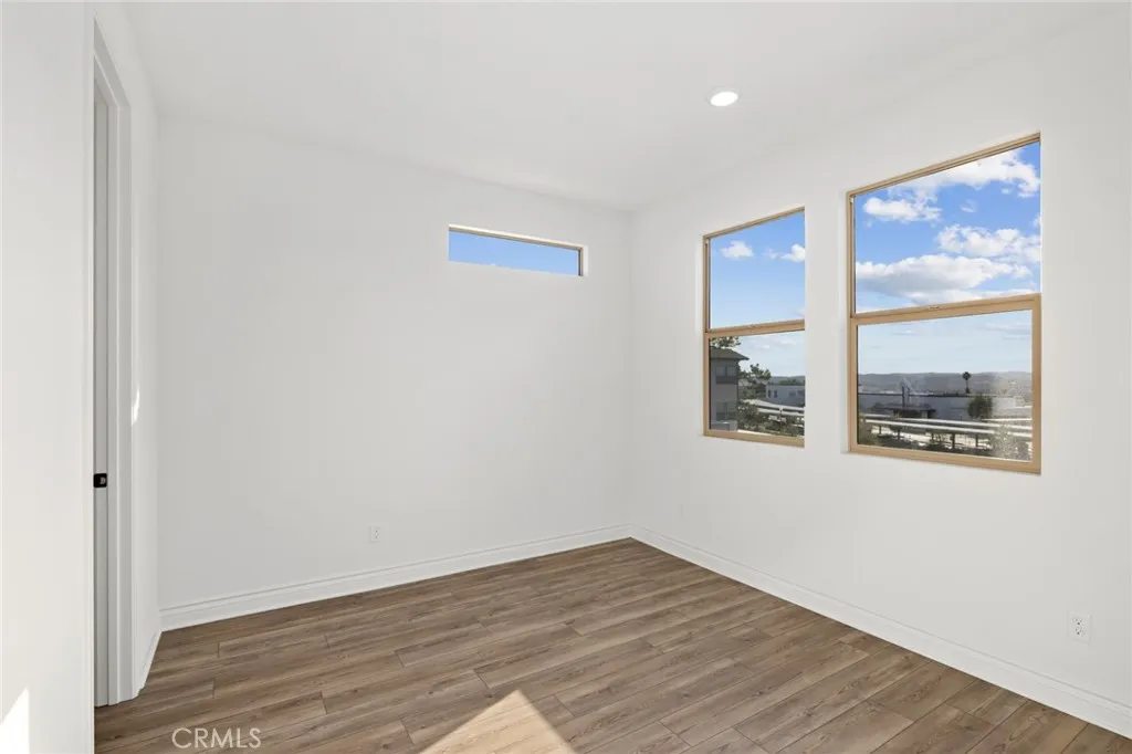 Irvine, California 92618, United States, 3 Bedrooms Bedrooms, ,4 BathroomsBathrooms,Residential,Active,226948