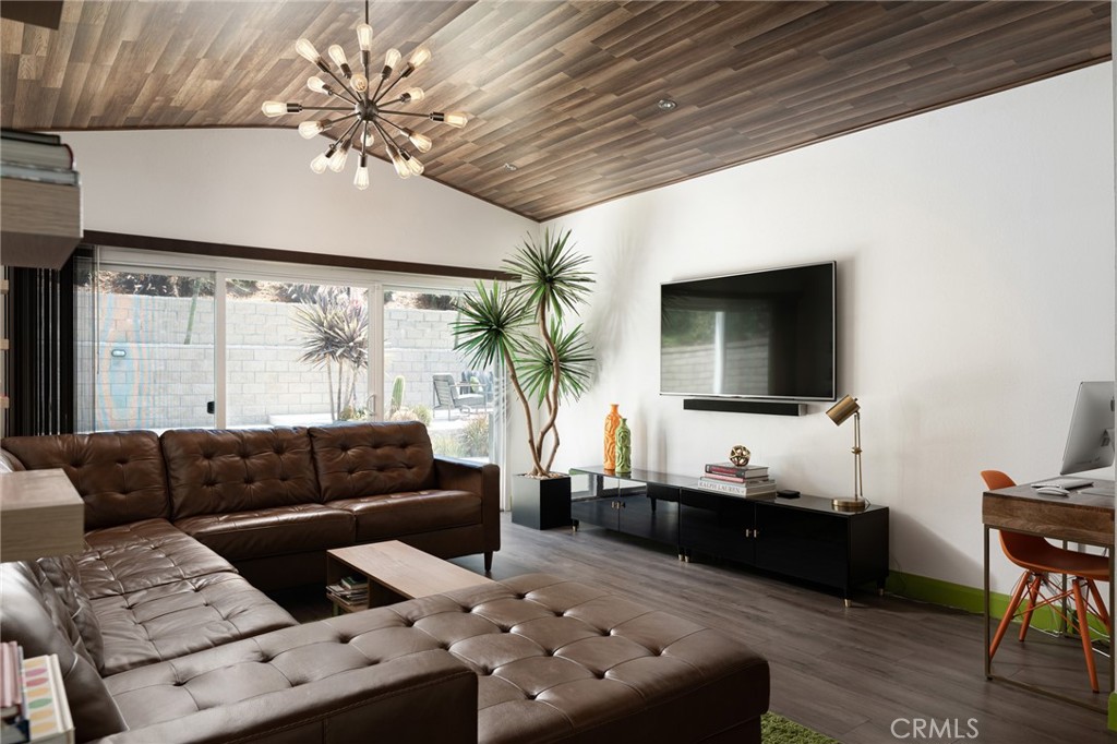 22642 La Quinta Drive