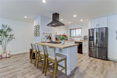 Photo of 2400 Elden Avenue #21, Costa Mesa, CA 92627 (MLS # PW26101338)