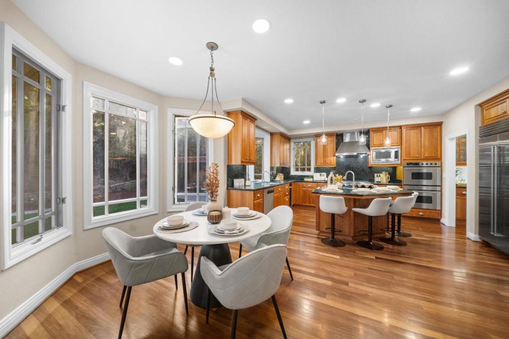 23666 Black Oak Way
