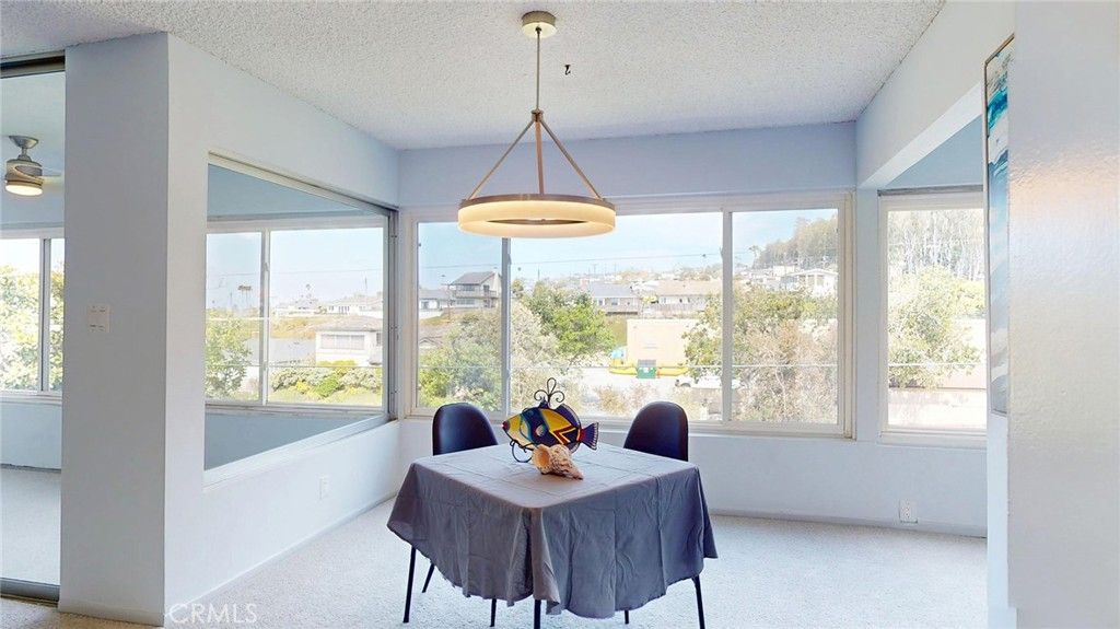 listing image 130726533005585974746