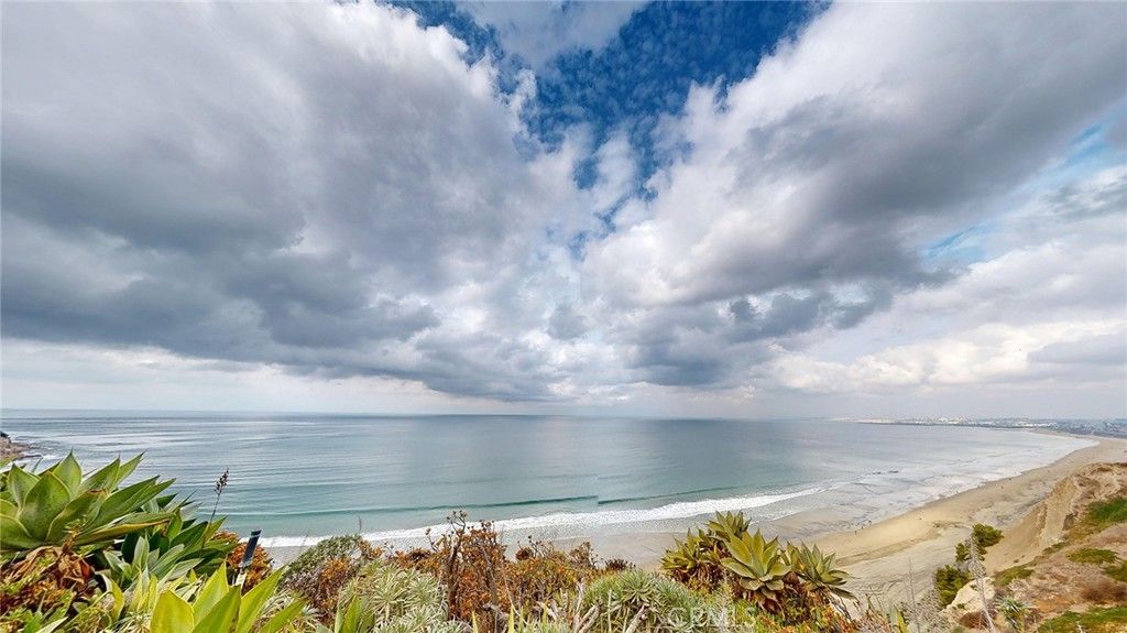 listing image 130721555855245922273