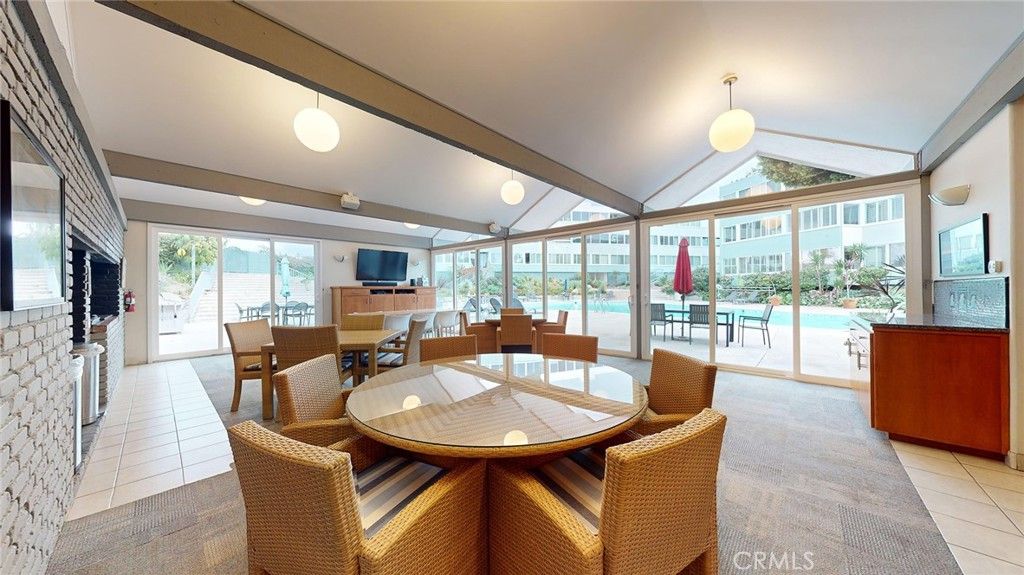 listing image 130721902225171243663