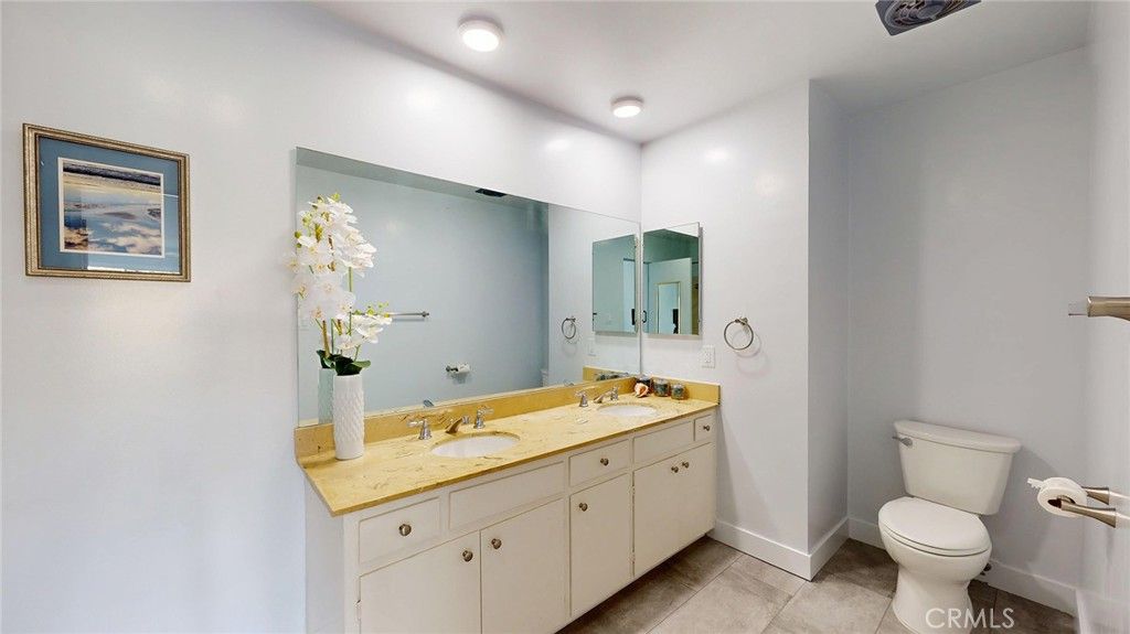 listing image 130724566357014791122