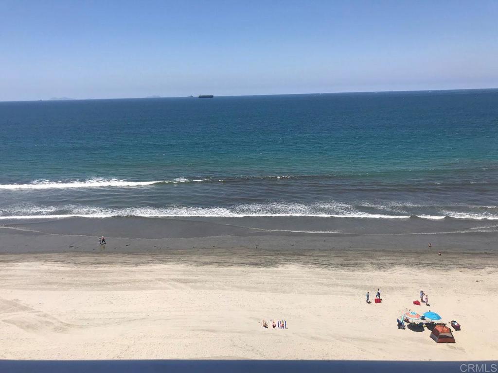 1760 Avenida del Mundo #805