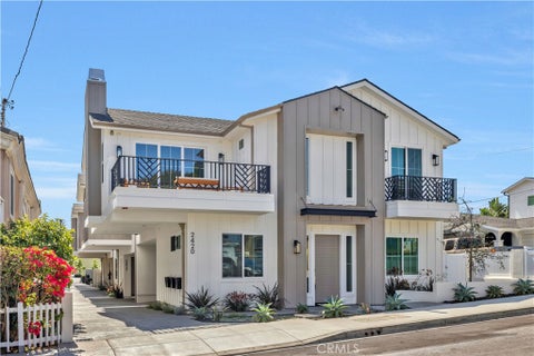 Photo of 2420 Ives Lane, Redondo Beach, CA 90278 (MLS # PV26188807)