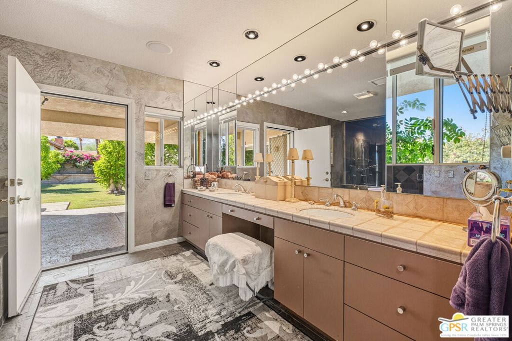 Canyon Cove-805 - Residential