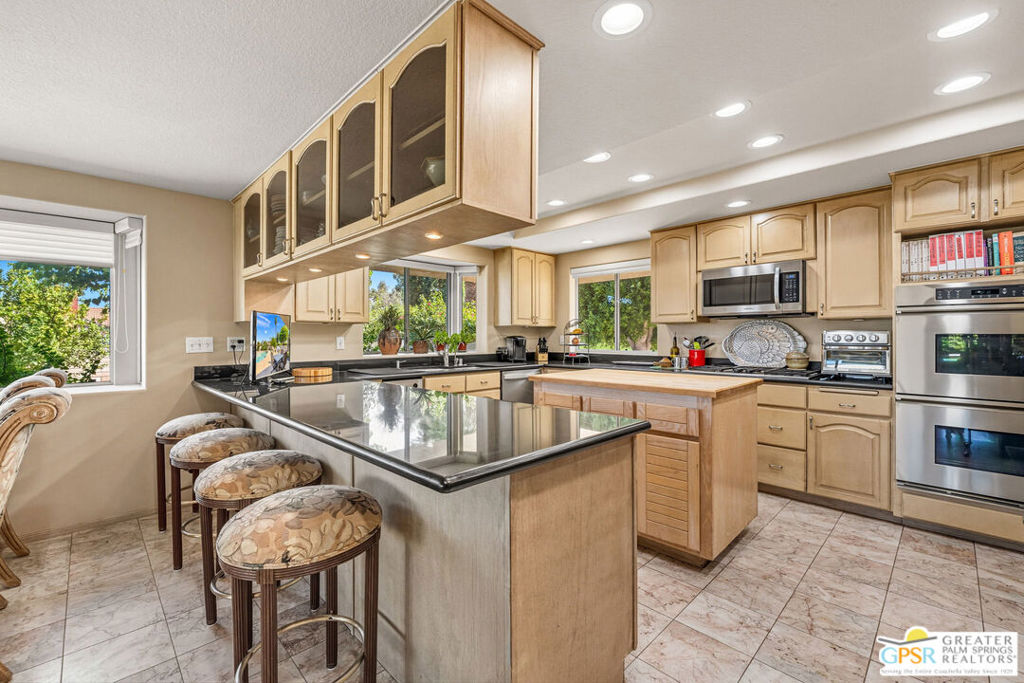 Canyon Cove-805 - Residential